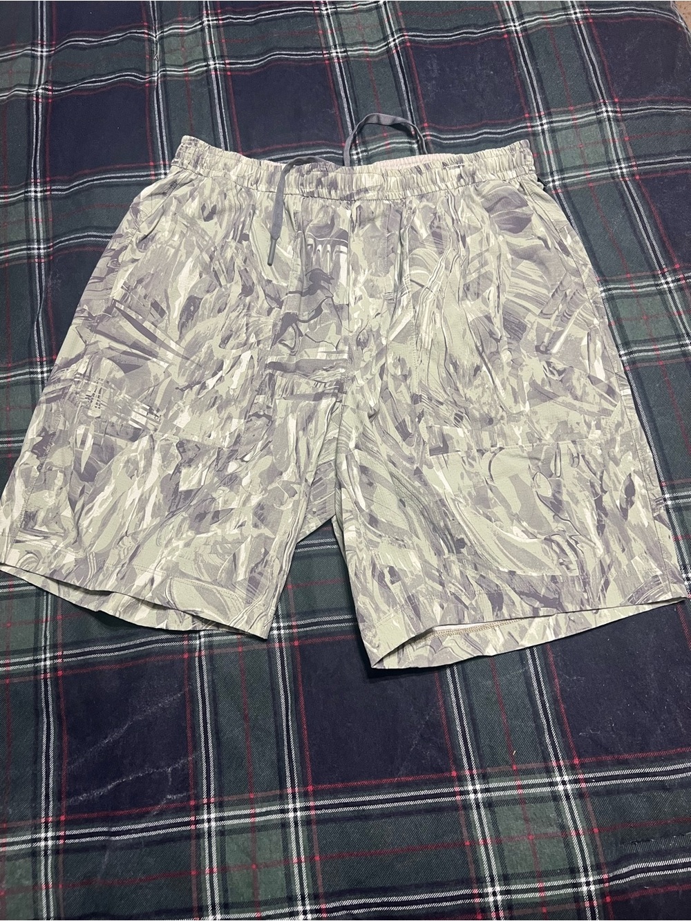 Camo bowline shorts 9 inch